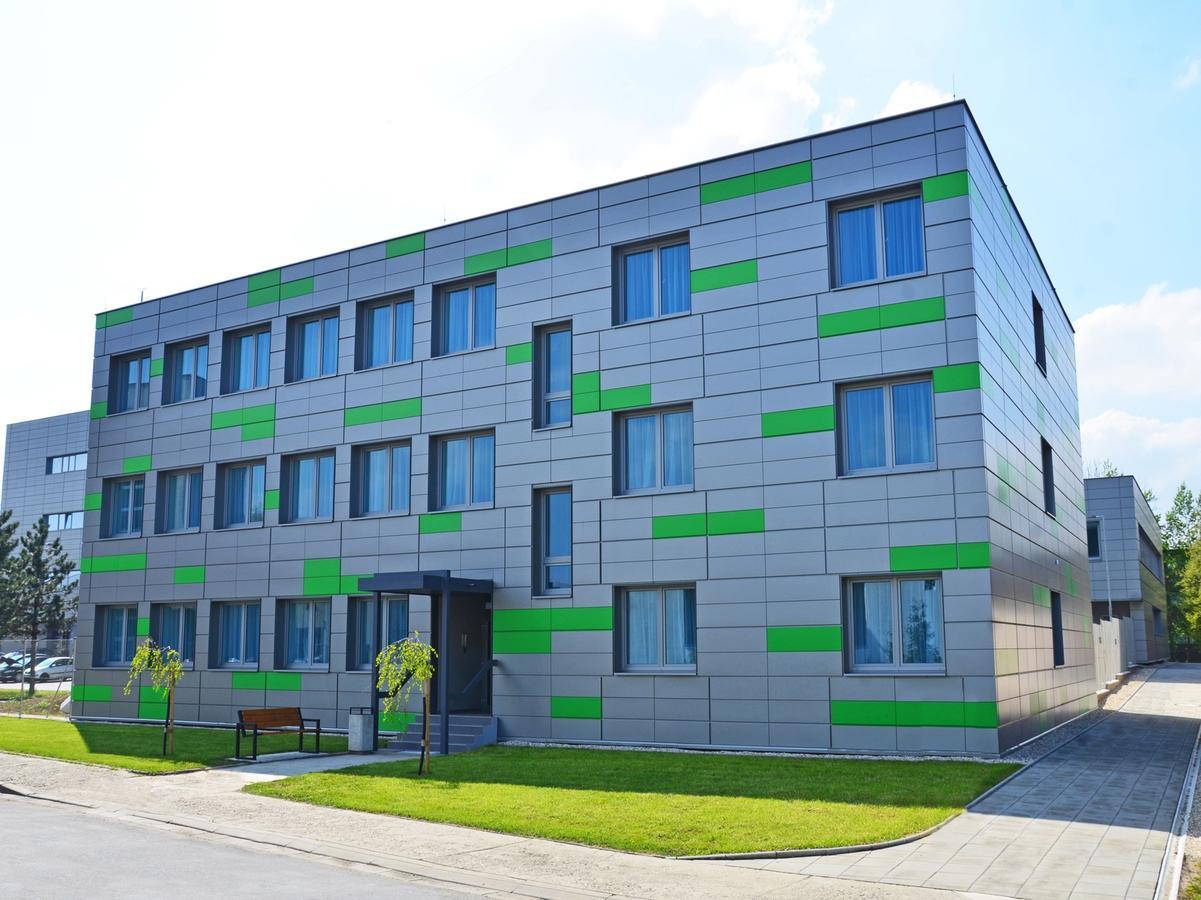 Hotel Fabrika Uherske Hradiste Exterior foto